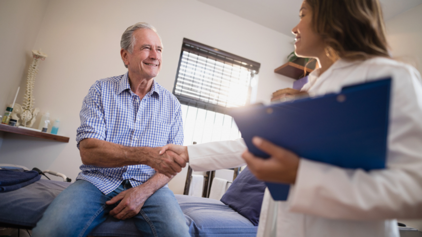 Hur länge man får vänta på vård skiljer sig mycket åt inom de olika vårdområdena. Foto: Shutterstock